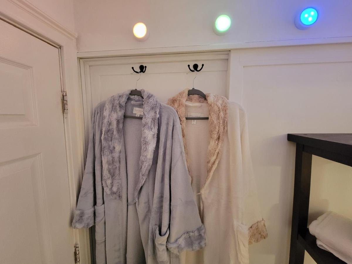 Comfy And Chic Boston Apartment! Free Parking Ngoại thất bức ảnh